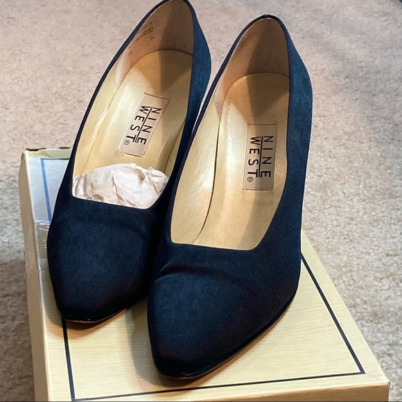 Nine West Shoes - Nine West N-Dalton3 Black Satin Pump Size 7.5